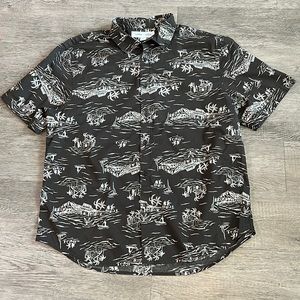 OLD NAVY Mens Short Sleeve Button Down Shirt, Size XL Slim Fit